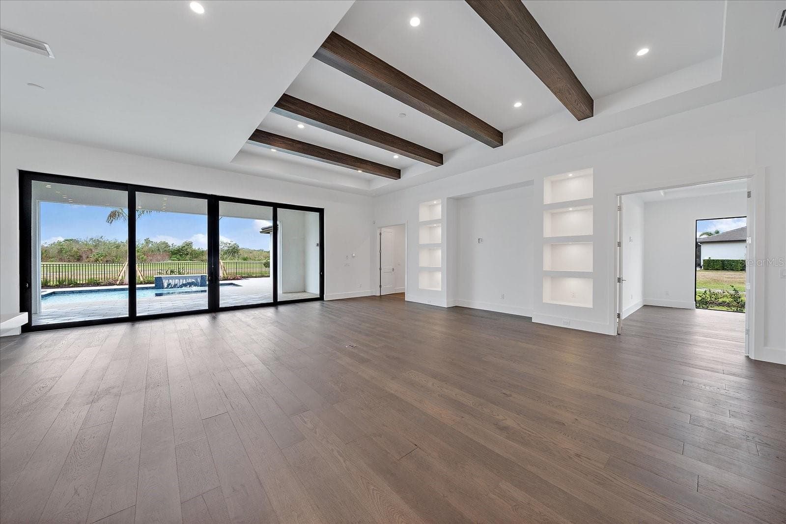 Single Family Residence at 3739 CALEDONIA LN, SARASOTA, photo 27 of 38