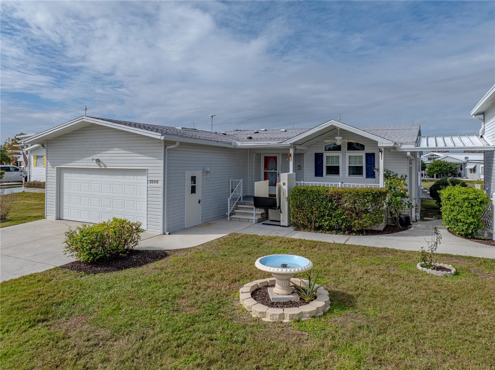 Manufactured Home at 5148 ISLAND VIEW CIR N, POLK CITY, photo 4 of 100