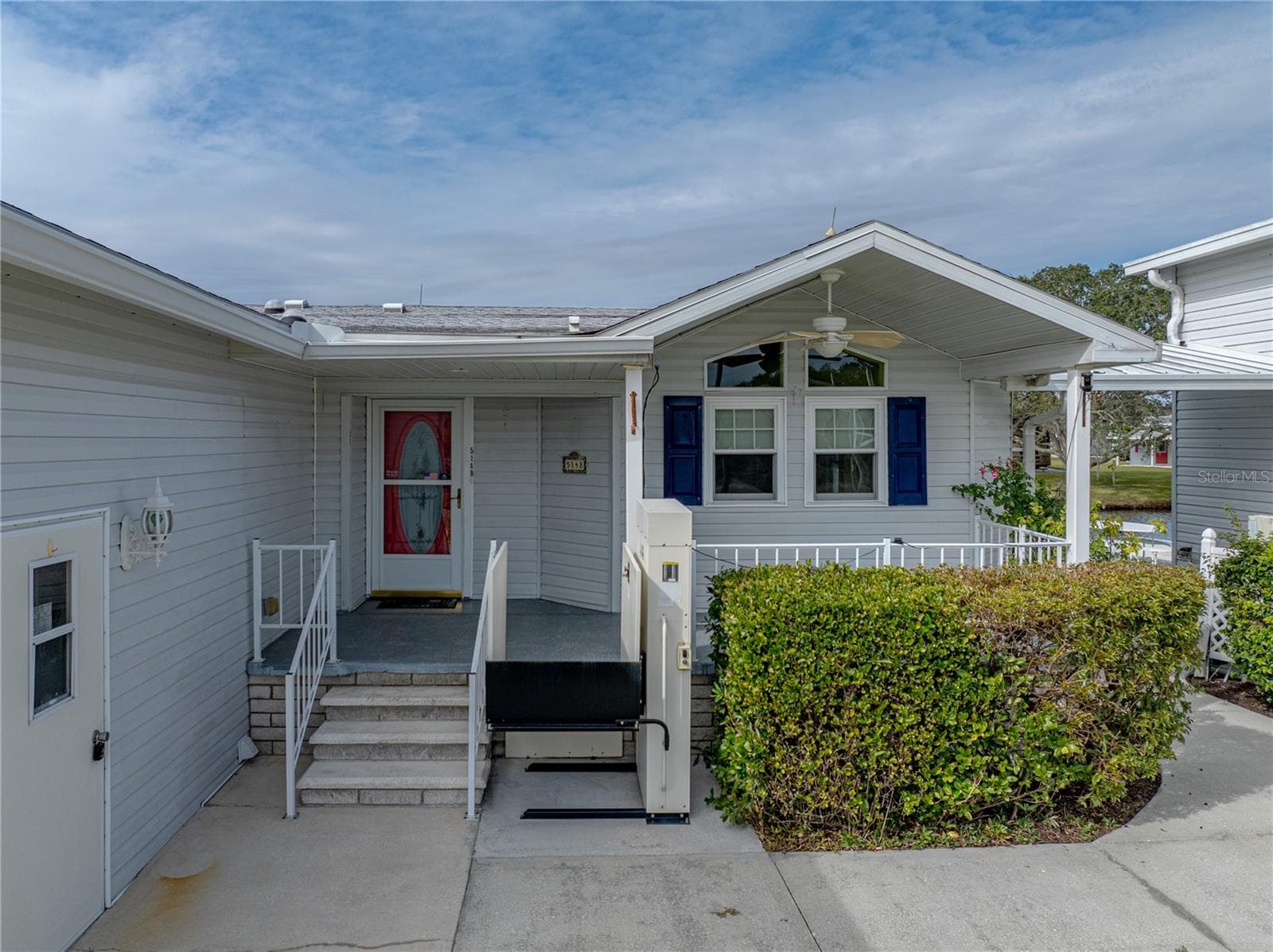 Manufactured Home at 5148 ISLAND VIEW CIR N, POLK CITY, photo 5 of 100