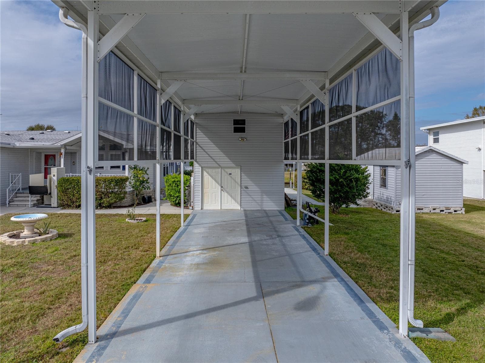 Manufactured Home at 5148 ISLAND VIEW CIR N, POLK CITY, photo 9 of 100
