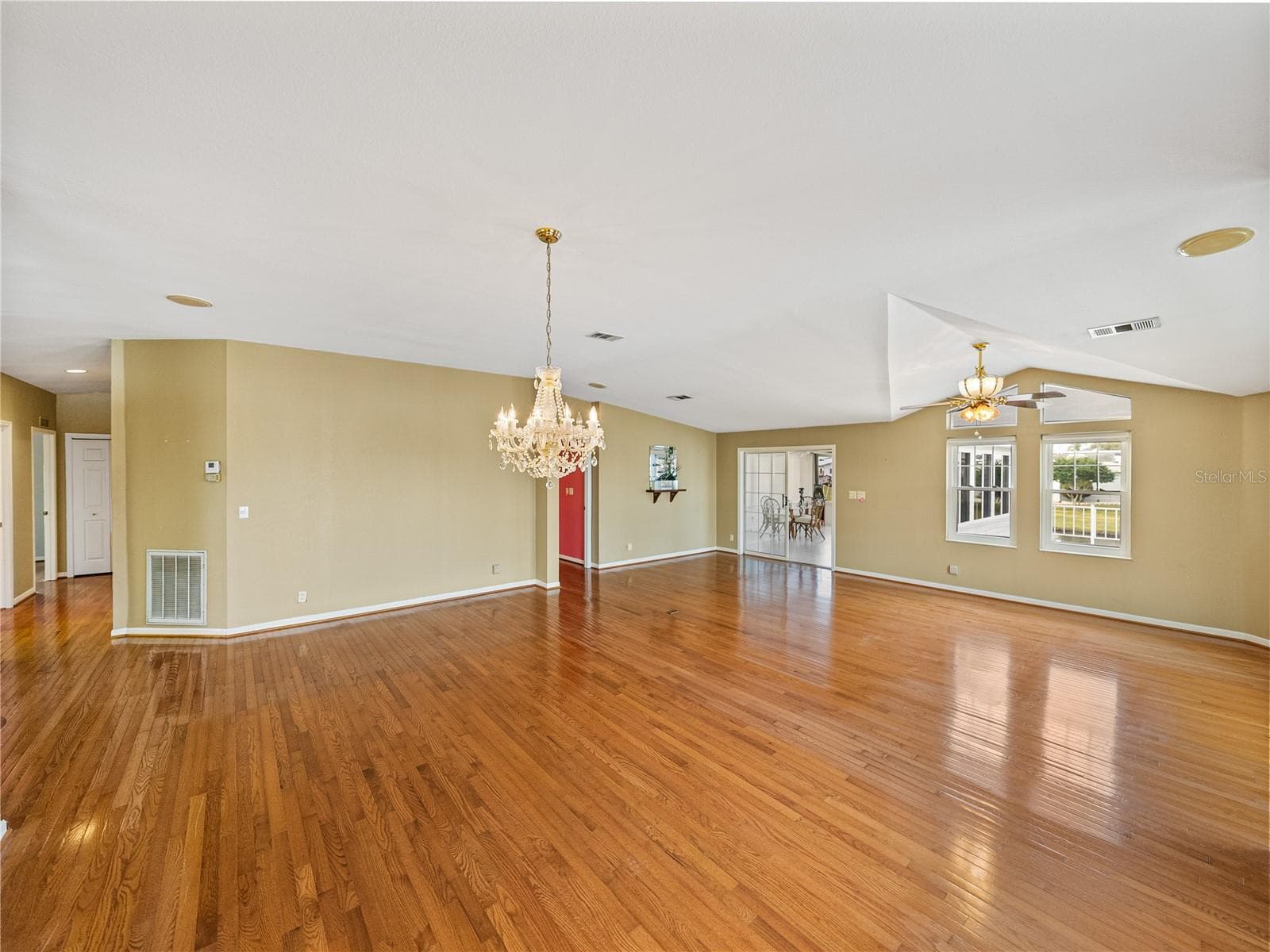 Manufactured Home at 5148 ISLAND VIEW CIR N, POLK CITY, photo 12 of 100