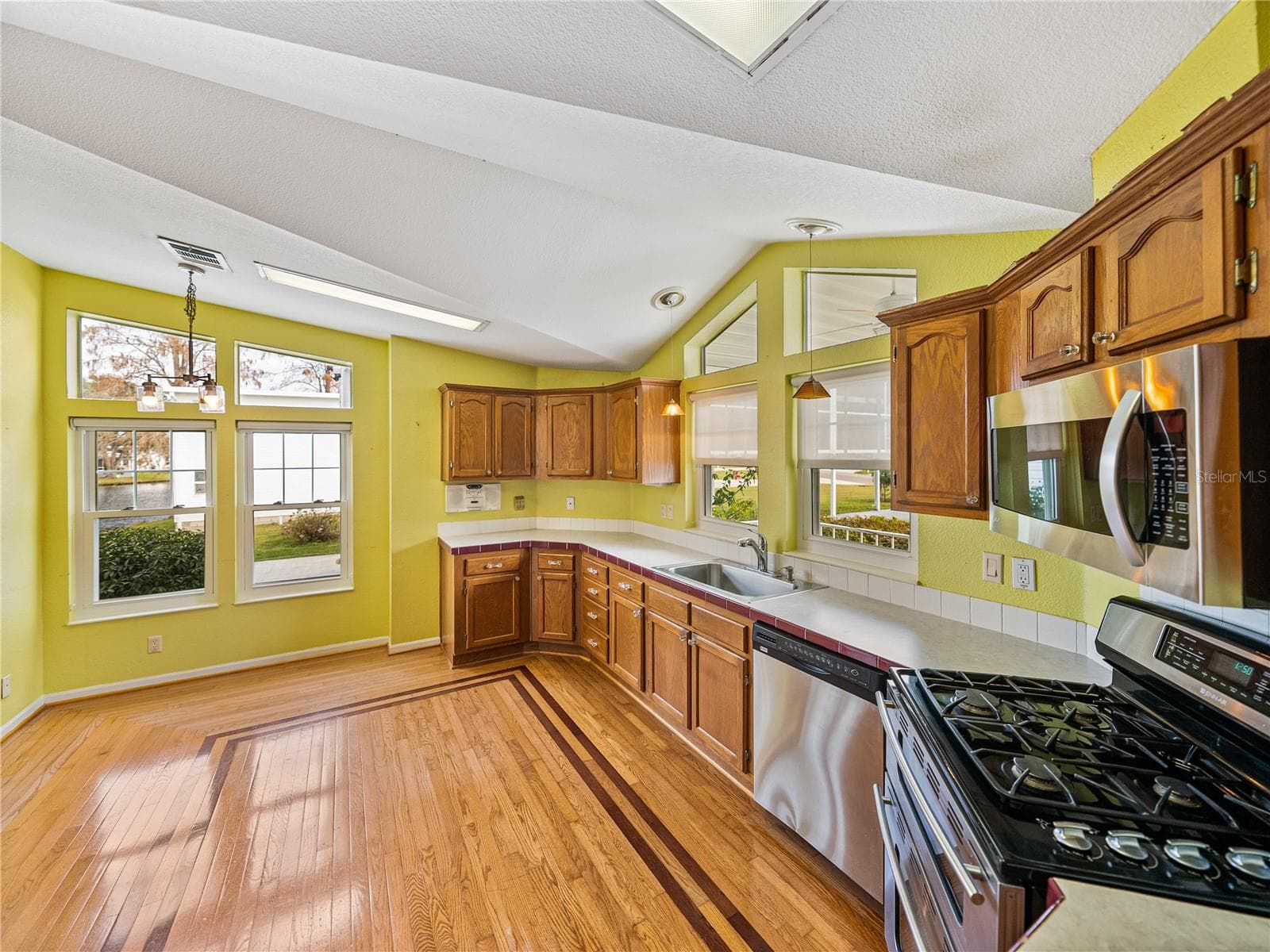 Manufactured Home at 5148 ISLAND VIEW CIR N, POLK CITY, photo 15 of 100