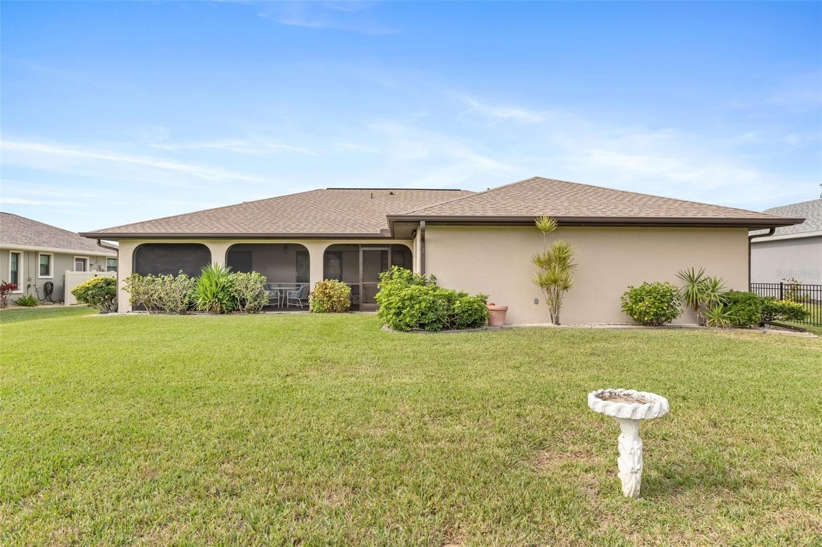 Big back yard room for a pool too! - 1478 NAVIGATOR RD, PUNTA GORDA