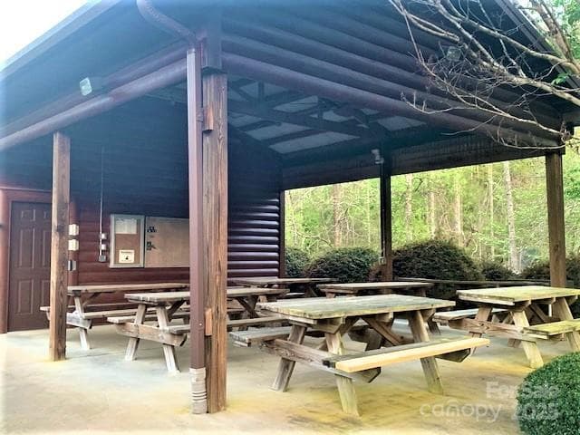Picnic area - 0 Creekside Circle, Rutherfordton