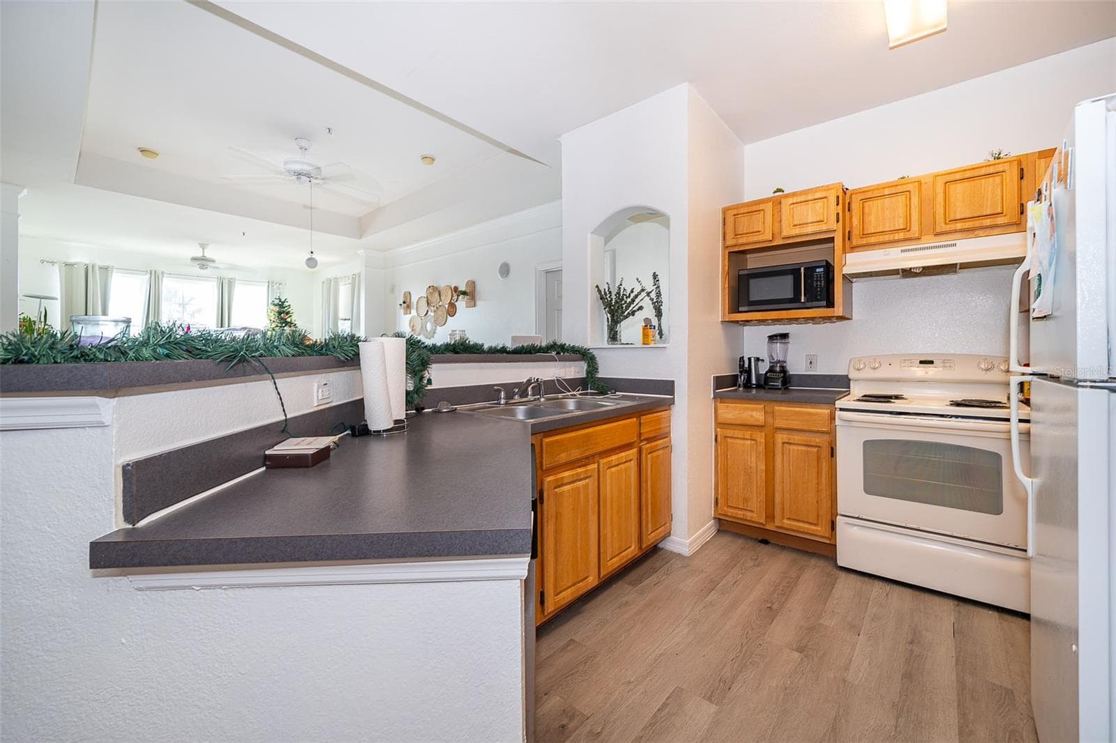 Condominium at 6413 ASTOR VILLAGE AVE #305, ORLANDO, photo 10 of 16