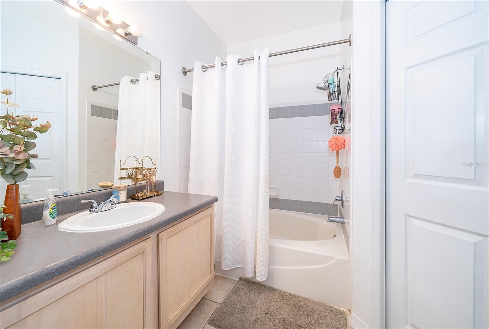 Condominium at 6413 ASTOR VILLAGE AVE #305, ORLANDO, photo 12 of 16