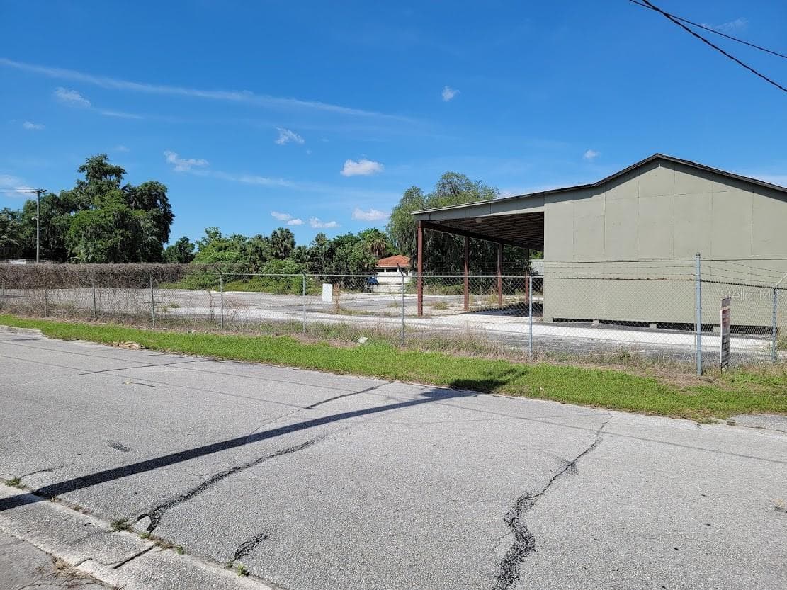 Retail at 530 NW 1ST AVE, OCALA, photo 4 of 4