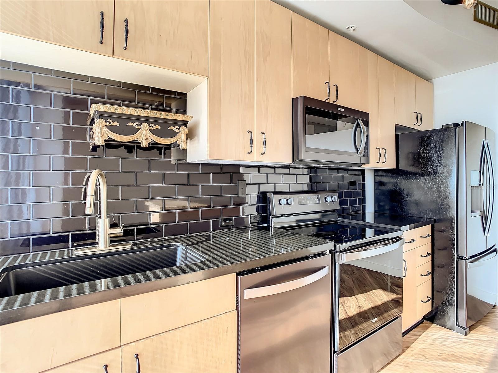 kitchen - 155 S COURT AVE #2107, ORLANDO