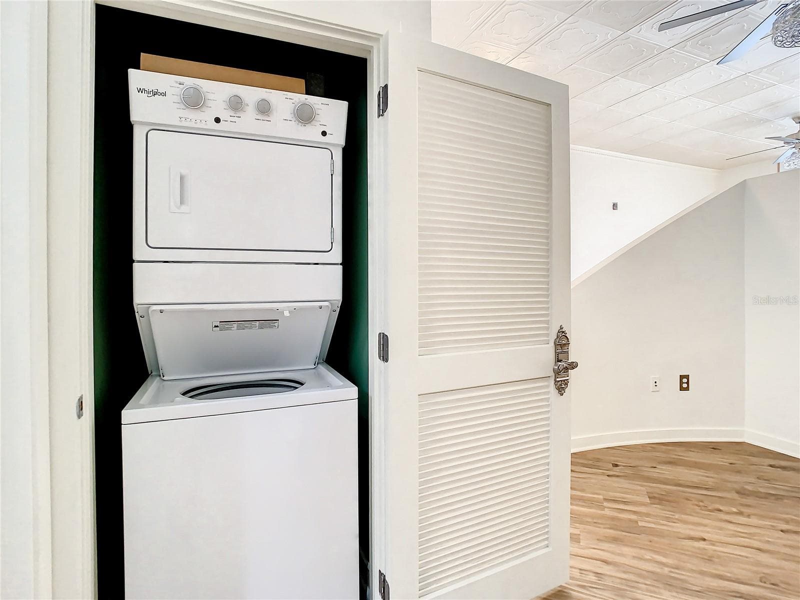 laundry - 155 S COURT AVE #2107, ORLANDO