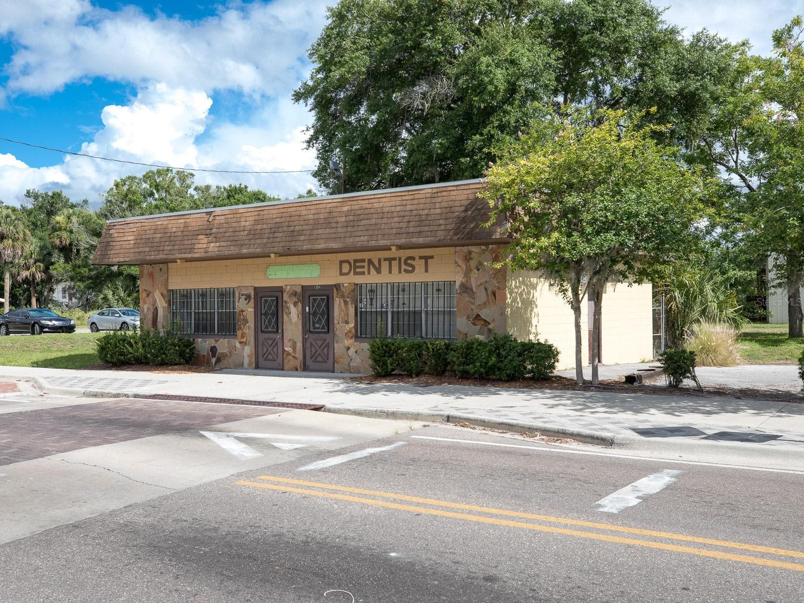 Office at 1204 HISTORIC GOLDSBORO BLVD, SANFORD, photo 2 of 20