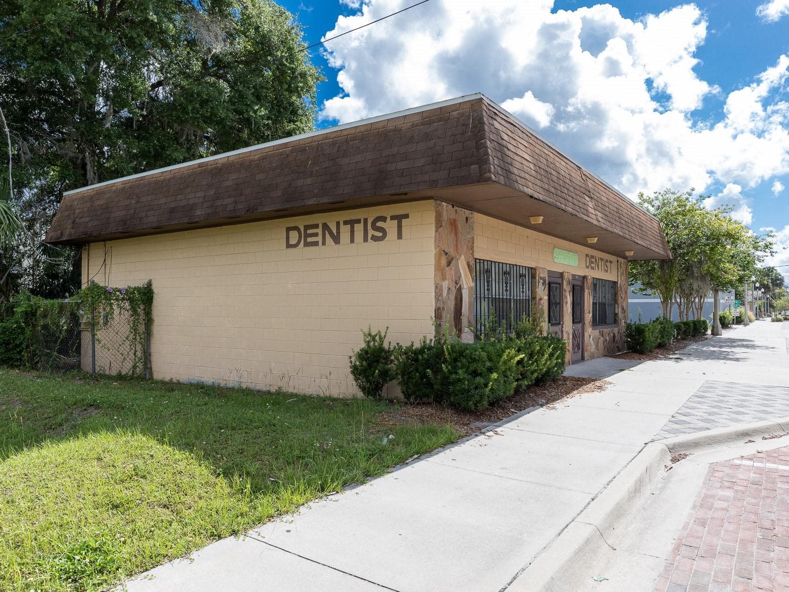 Office at 1204 HISTORIC GOLDSBORO BLVD, SANFORD, photo 3 of 20