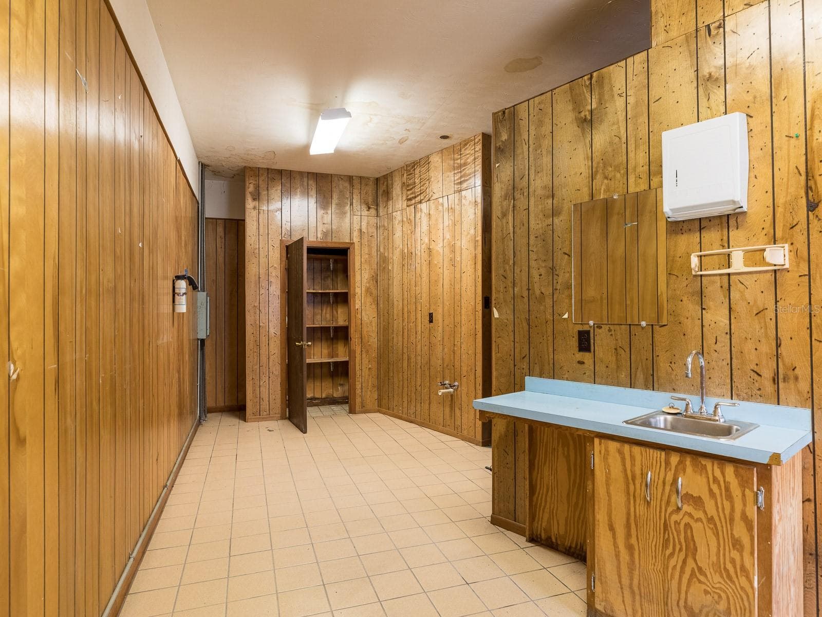 Office at 1204 HISTORIC GOLDSBORO BLVD, SANFORD, photo 13 of 20