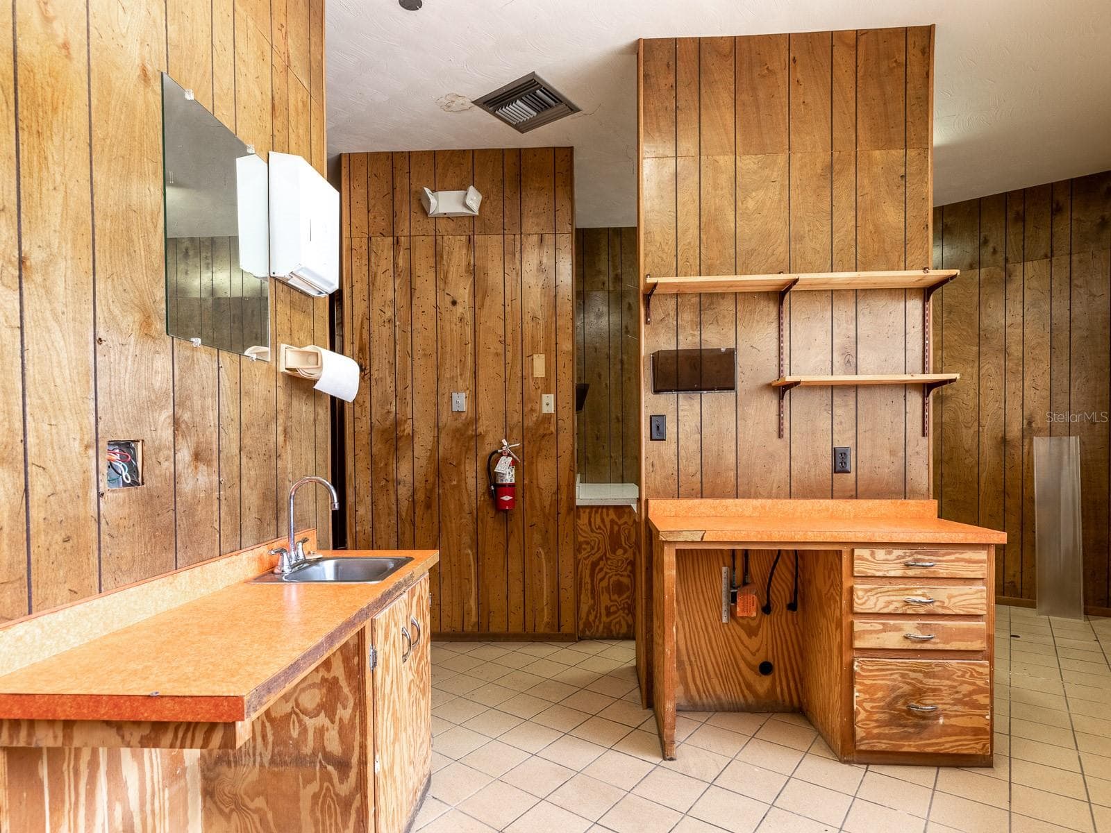 Office at 1204 HISTORIC GOLDSBORO BLVD, SANFORD, photo 15 of 20