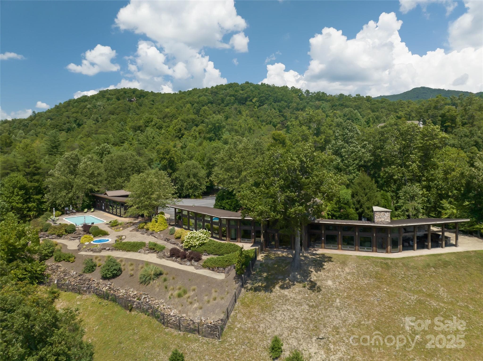 Incredible clubhouse facilities - Marshall