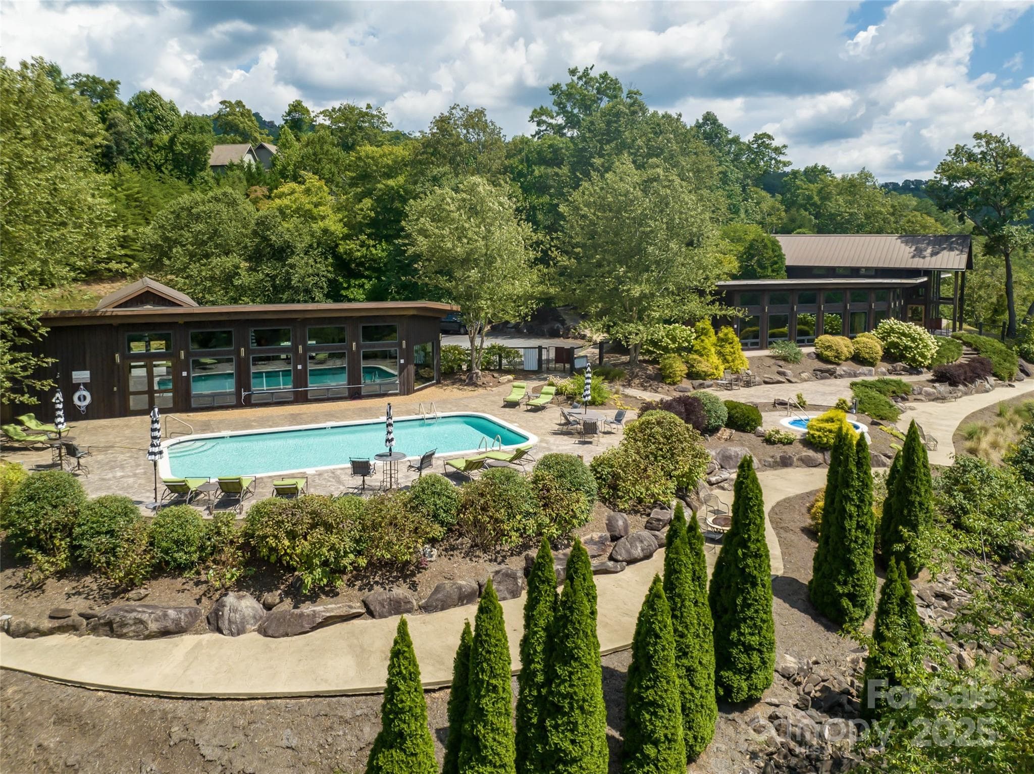 Clubhouse, pool, fitness center, and more - Marshall