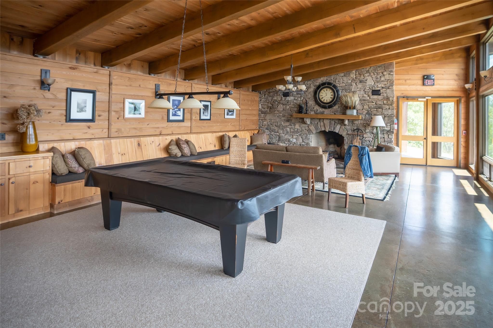 Inside the River Lodge - Marshall