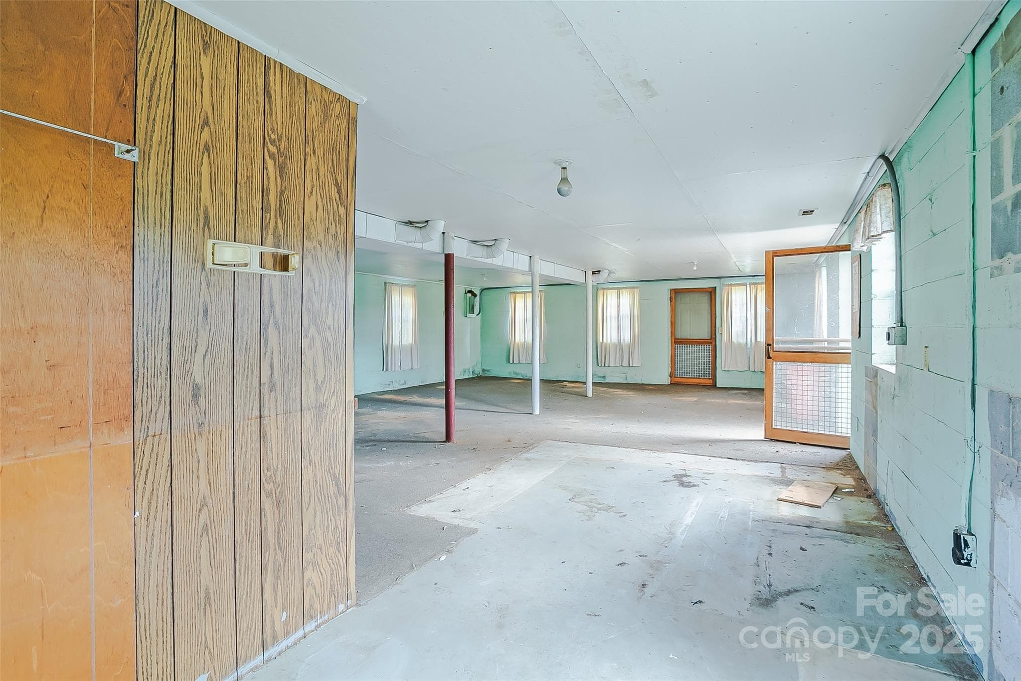 Single Family Residence at Brevard, photo 14 of 27