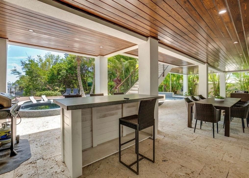 Outdoor Living Space - 9403 GULF DR, ANNA MARIA