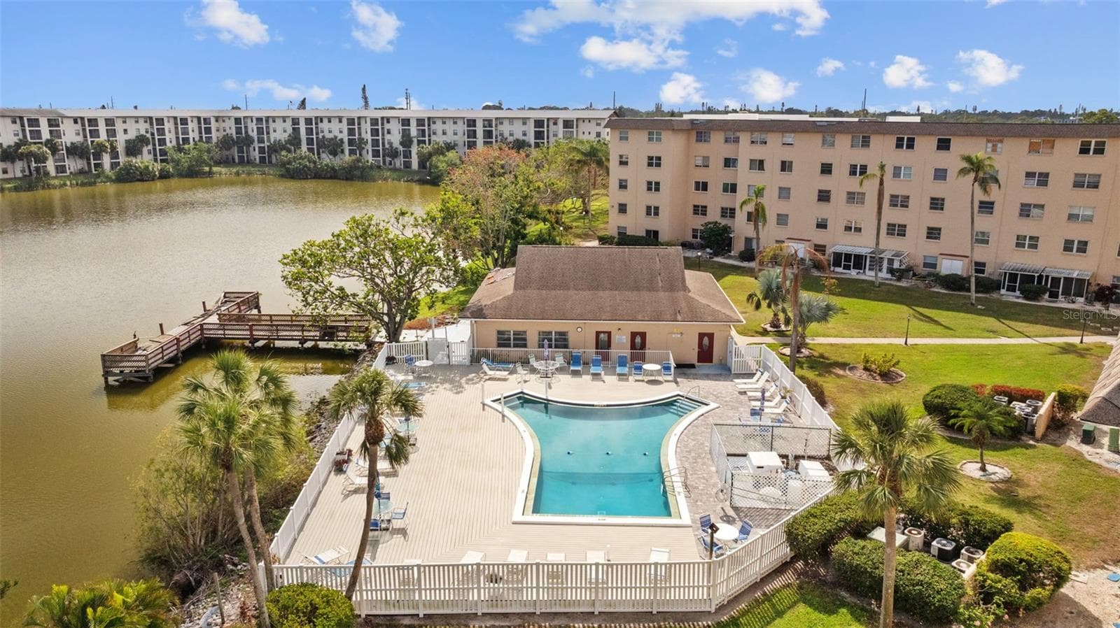 Condominium at 4126 HERON WAY #B113, BRADENTON, photo 36 of 45