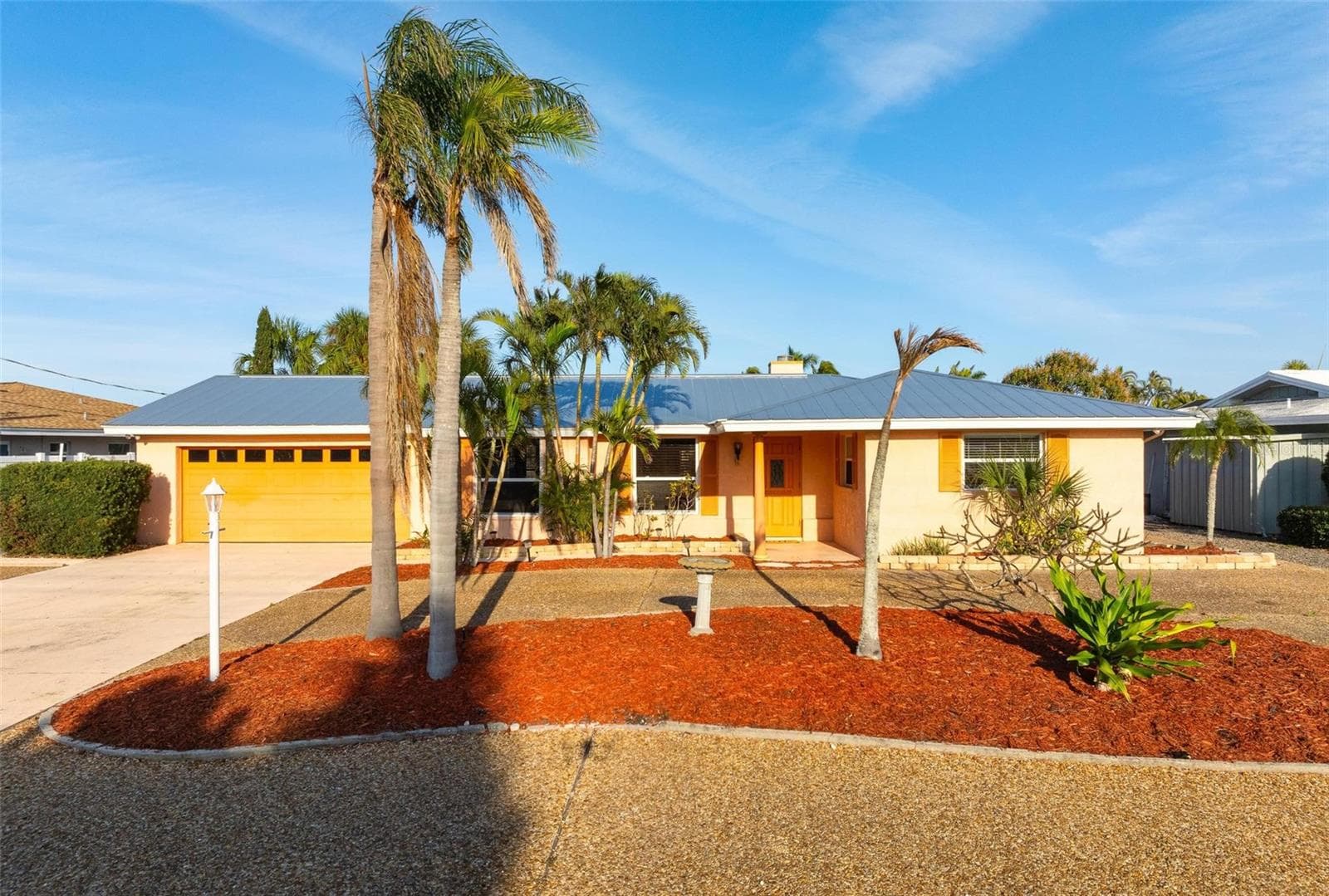 Single Family Residence at 5207 BIMINI DR, BRADENTON, photo 3 of 40