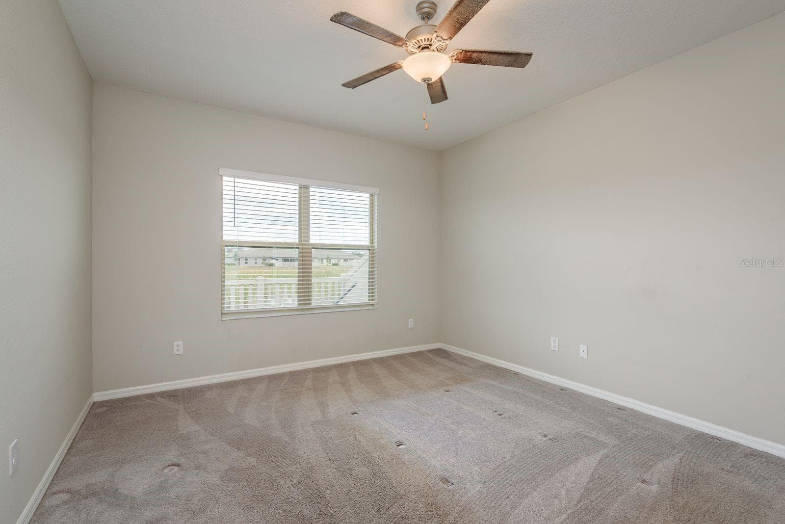 Villa at 13387 CREST LAKE DR, HUDSON, photo 15 of 32