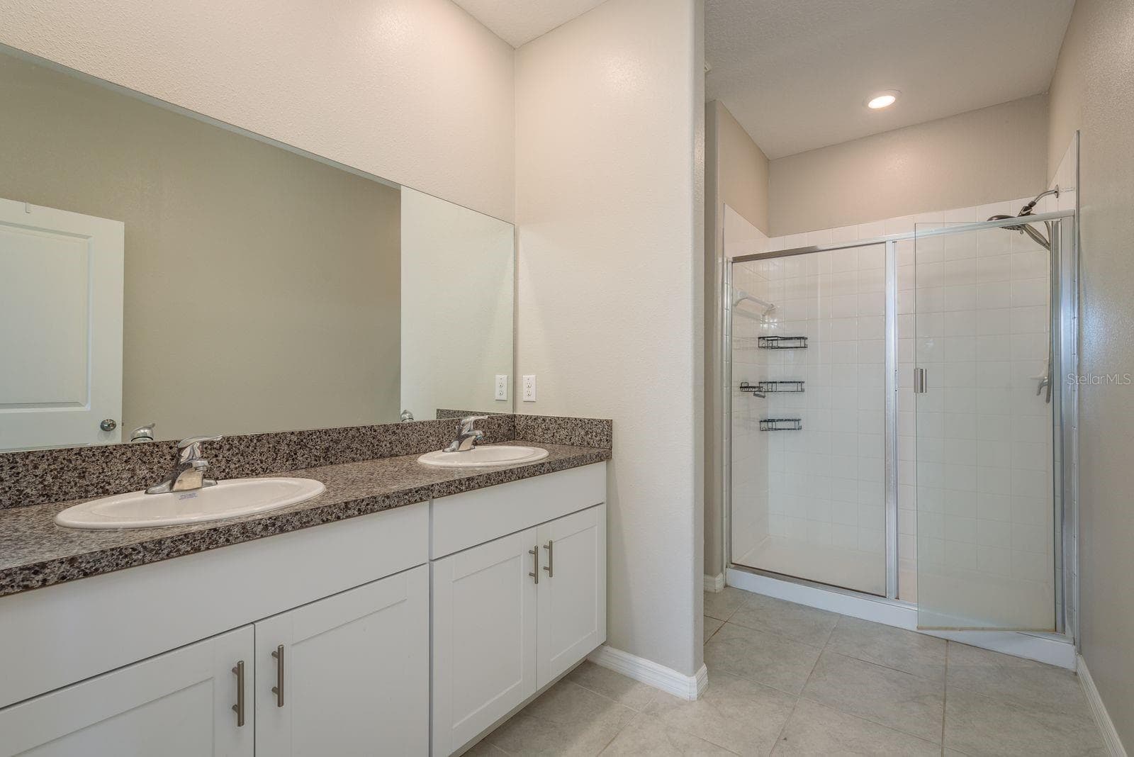 Villa at 13387 CREST LAKE DR, HUDSON, photo 17 of 32