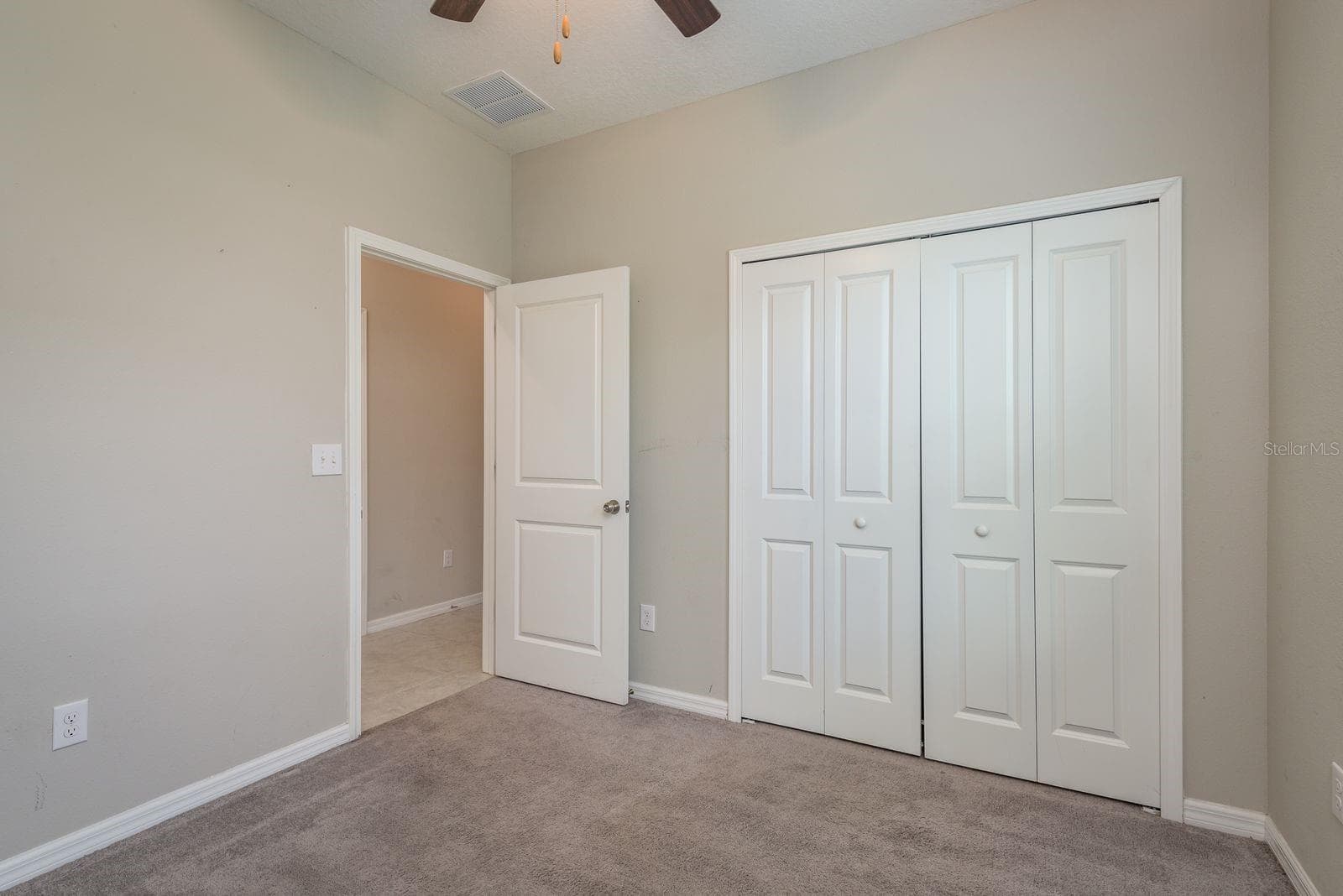 Villa at 13387 CREST LAKE DR, HUDSON, photo 19 of 32