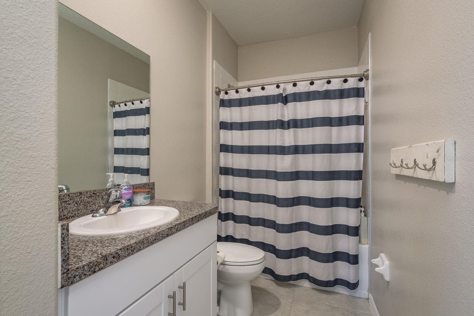 Villa at 13387 CREST LAKE DR, HUDSON, photo 20 of 32