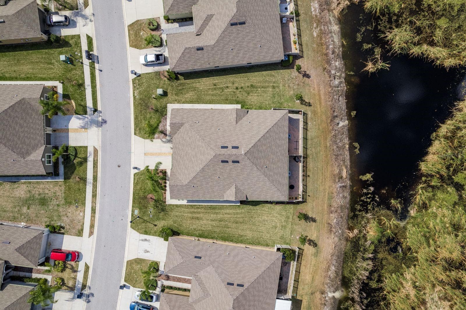 Villa at 13387 CREST LAKE DR, HUDSON, photo 29 of 32