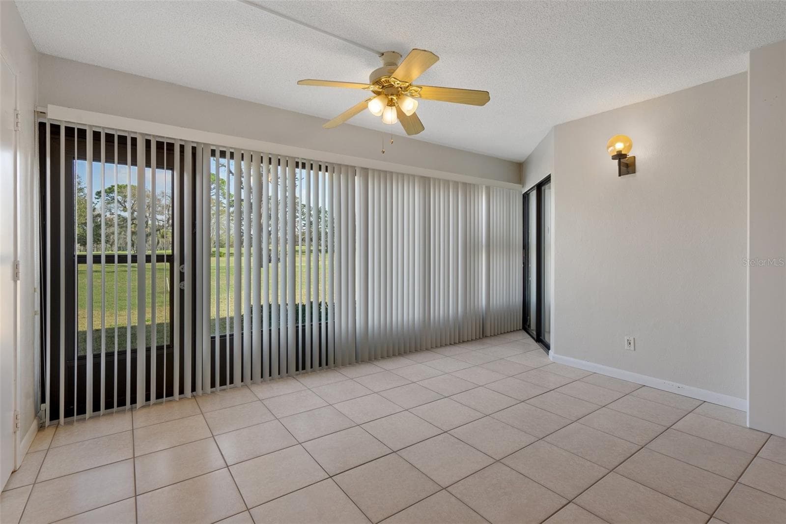 Sitting room - 3 CYPRESS RUN #35A, HOMOSASSA