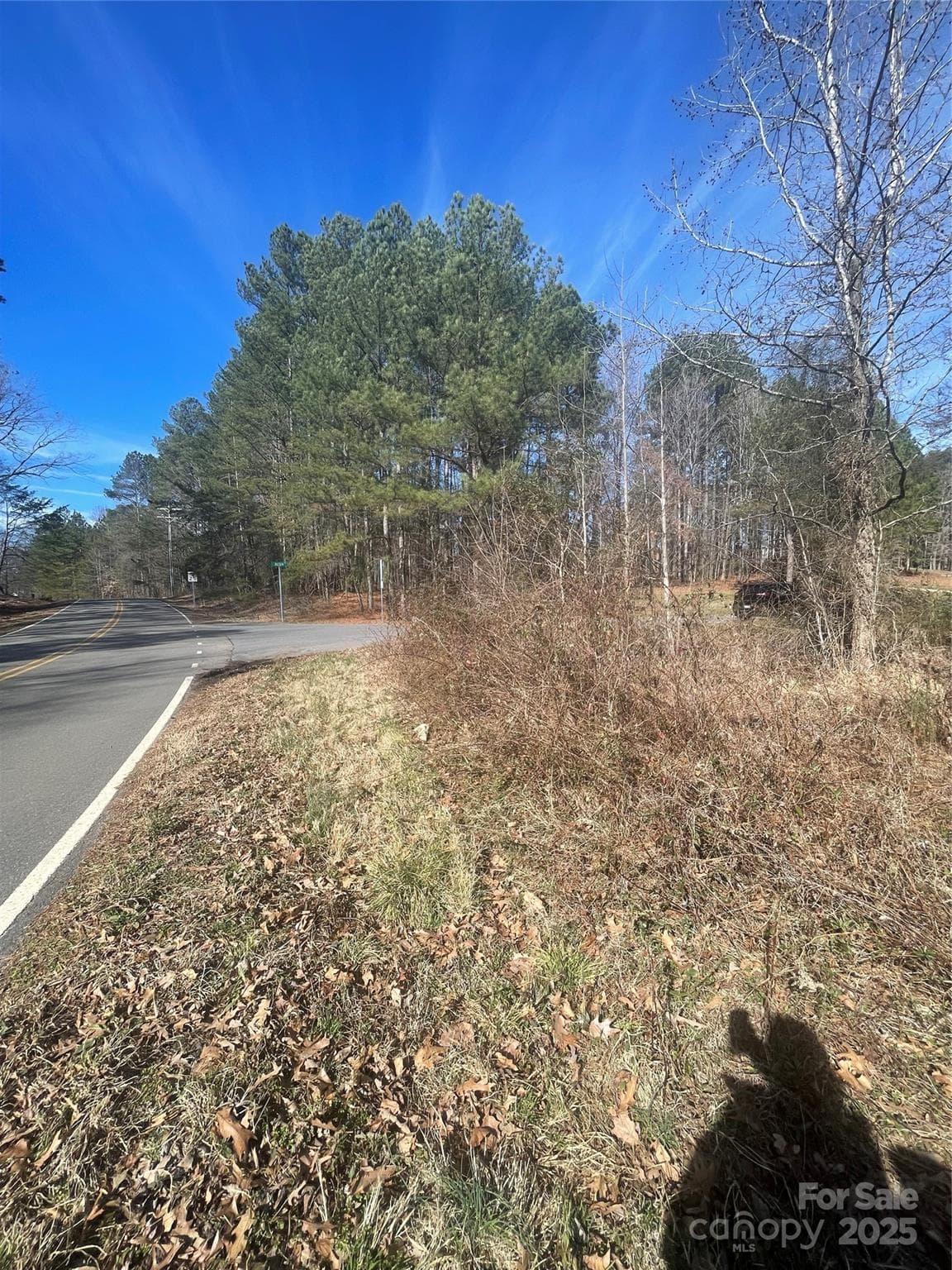 Road View Corner - Mooresville