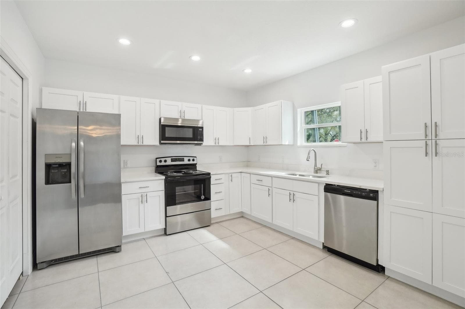 Duplex at 7409 & 7411 E 23RD AVE, TAMPA, photo 16 of 39