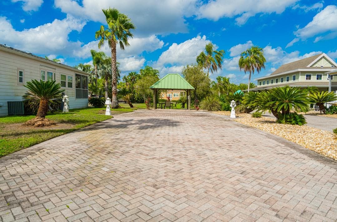 6948 AMANDA VISTA CIR
