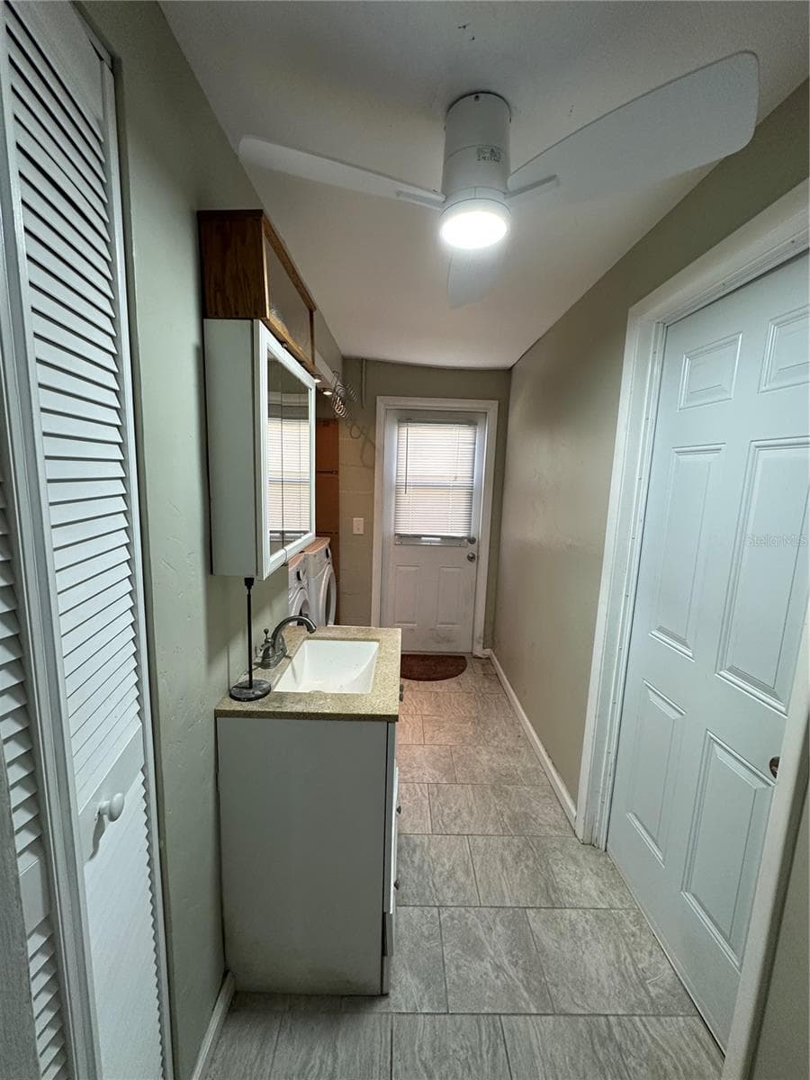 Single Family Residence at 12613 4TH ISLE, HUDSON, photo 25 of 41