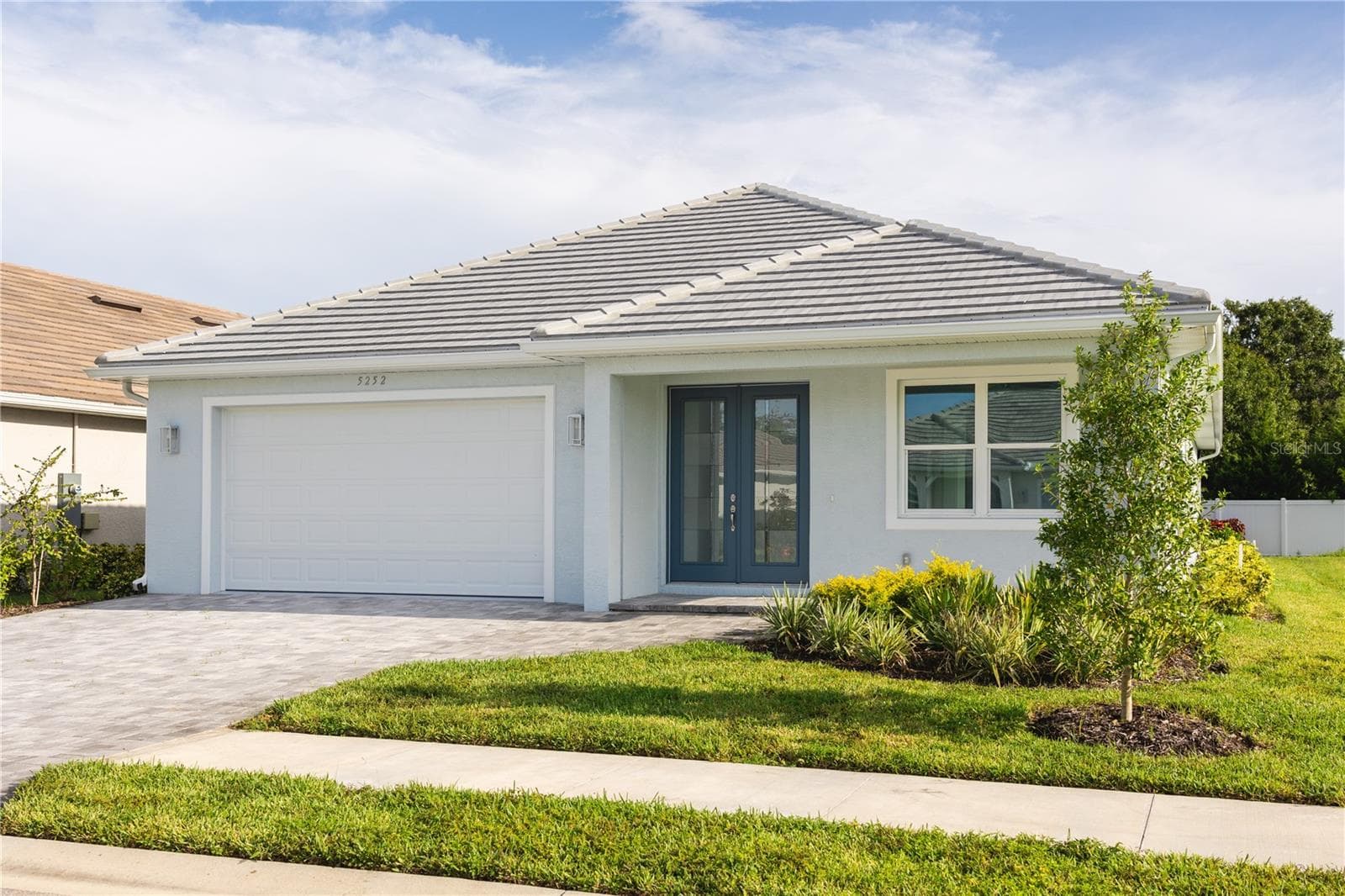 Single Family Residence at 5213 WILLOW LAKE CT, SARASOTA, photo 2 of 28