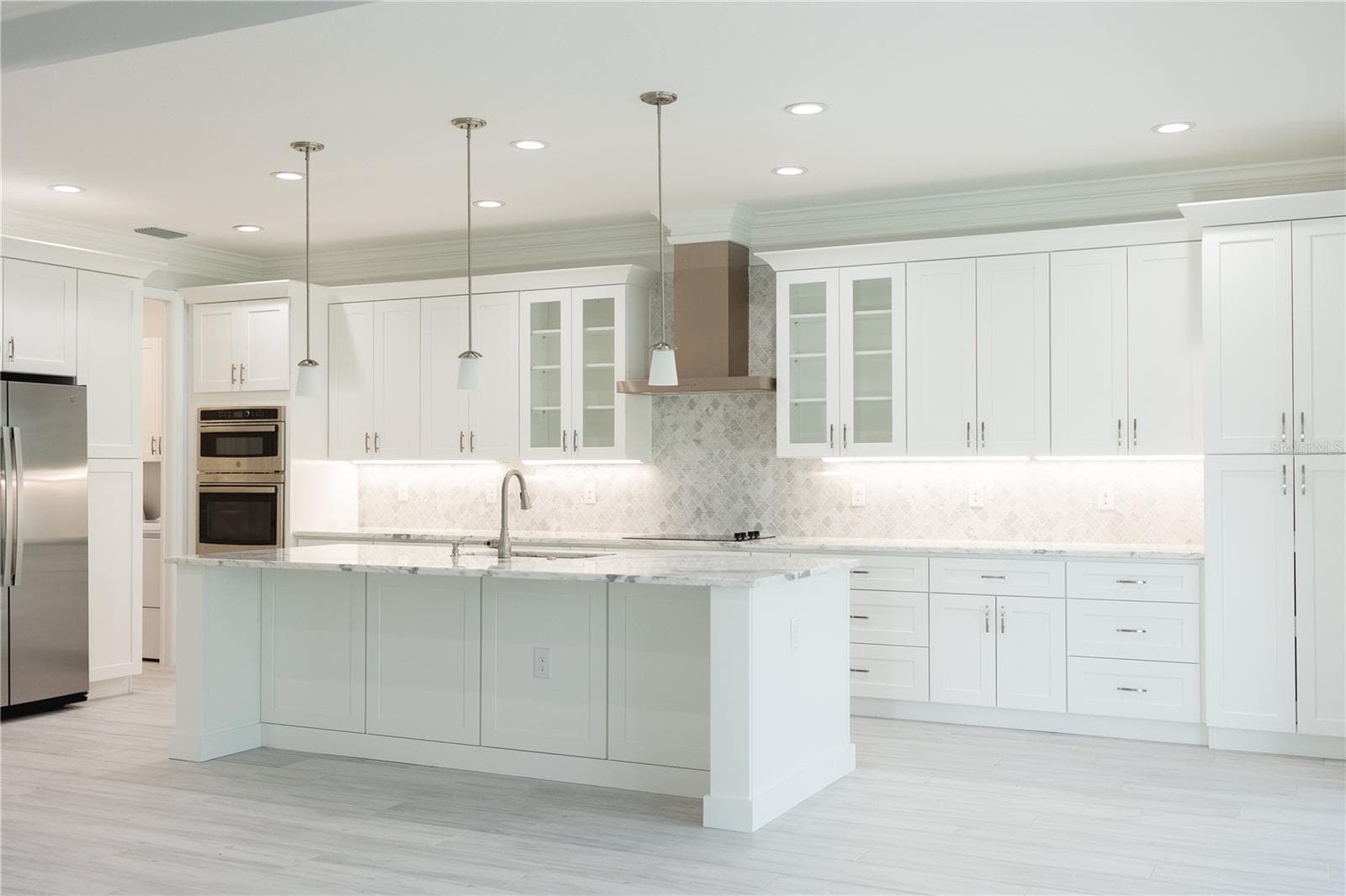 Single Family Residence at 5213 WILLOW LAKE CT, SARASOTA, photo 12 of 28