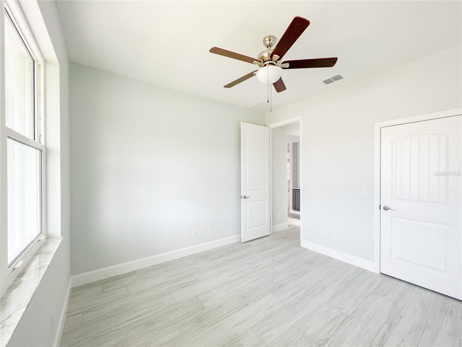 Single Family Residence at 5213 WILLOW LAKE CT, SARASOTA, photo 24 of 28