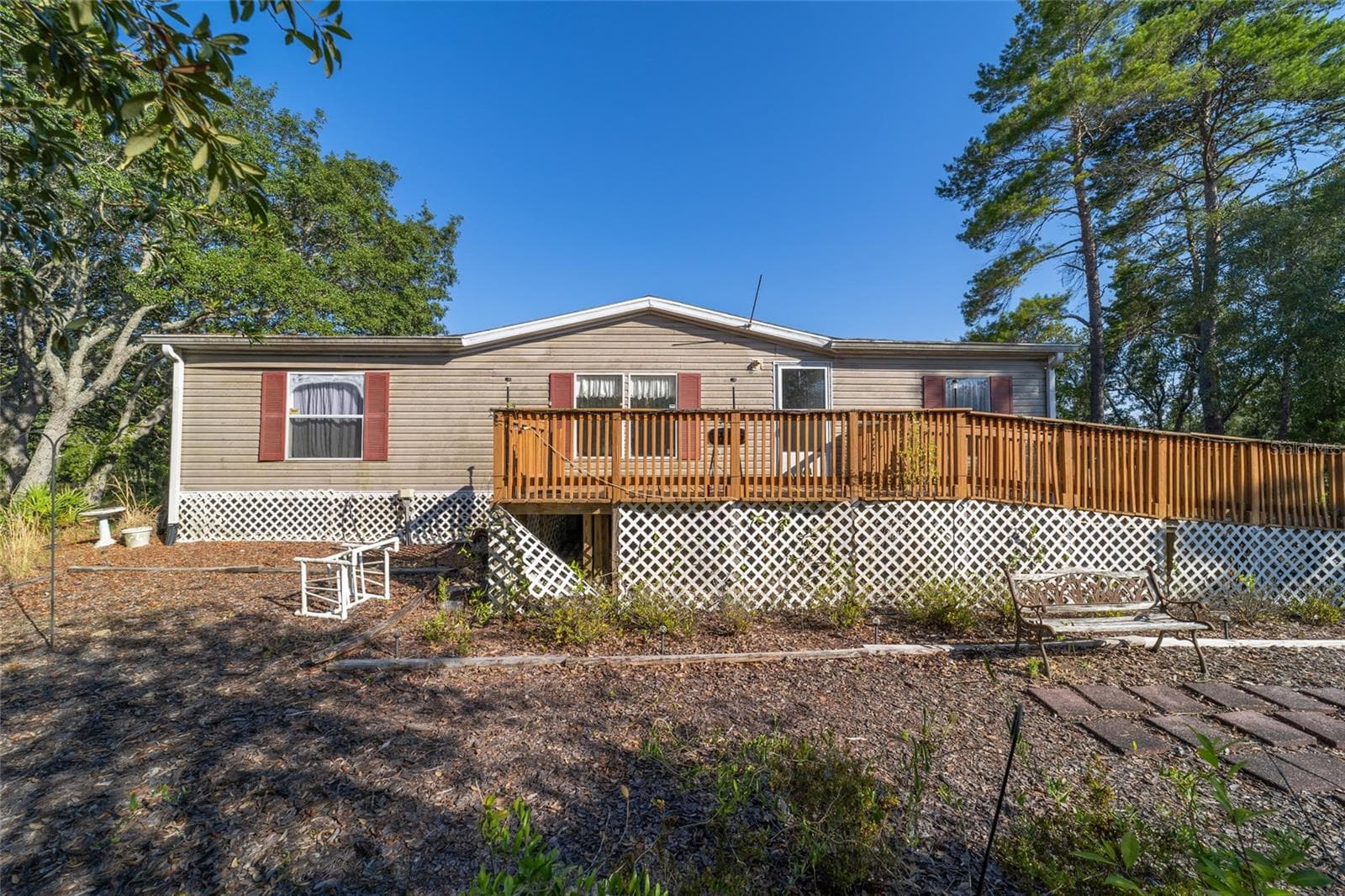 Mobile Home on Property - 6491 & 6481 SE 123RD TER, MORRISTON