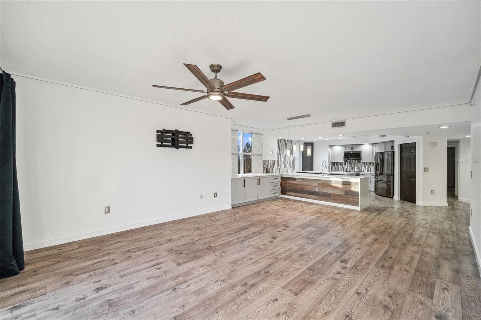 Condominium at 960 STARKEY RD #3406, LARGO, photo 10 of 71