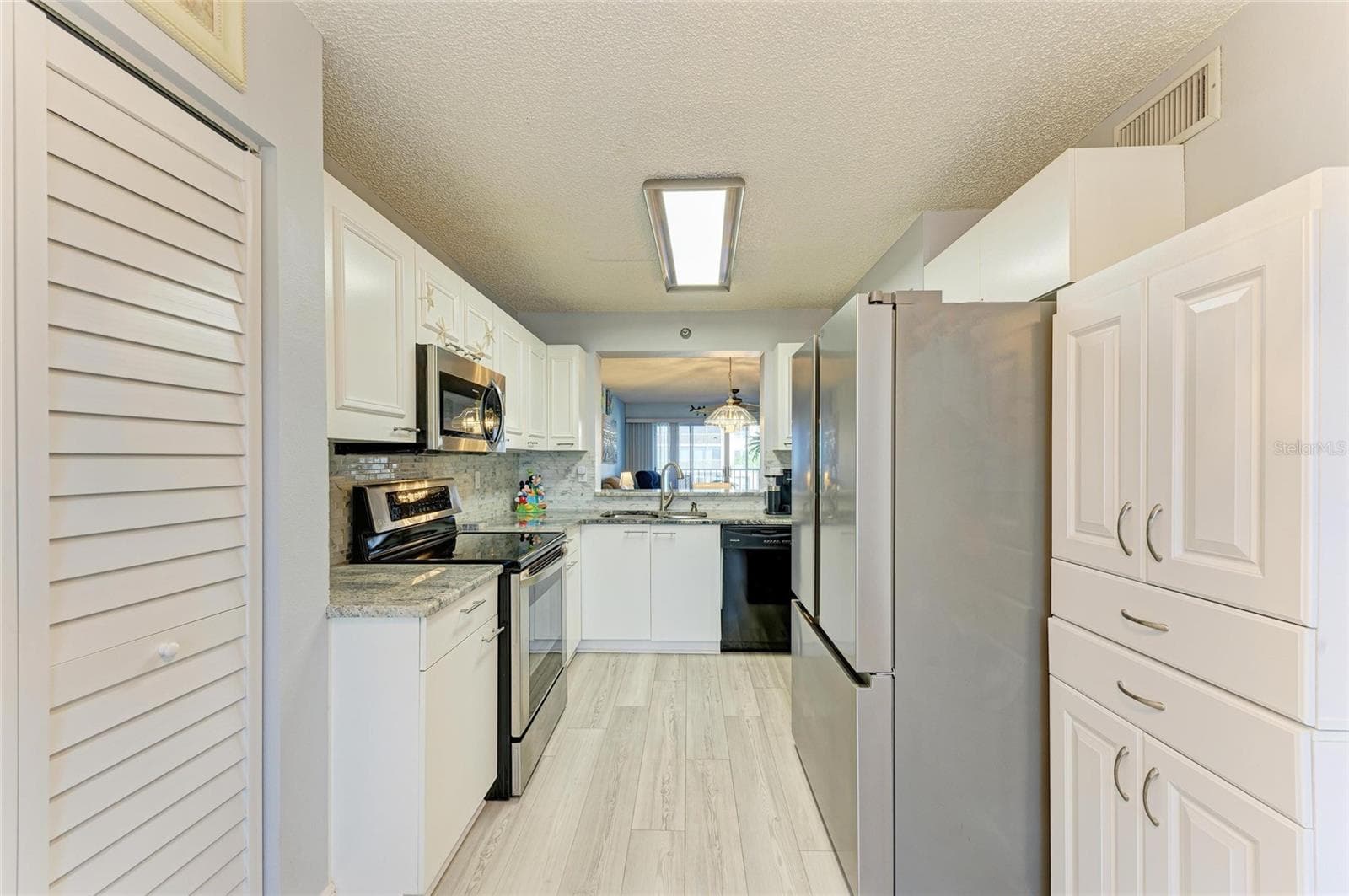 Condominium at 3980 IRONWOOD CIR #206, BRADENTON, photo 8 of 35