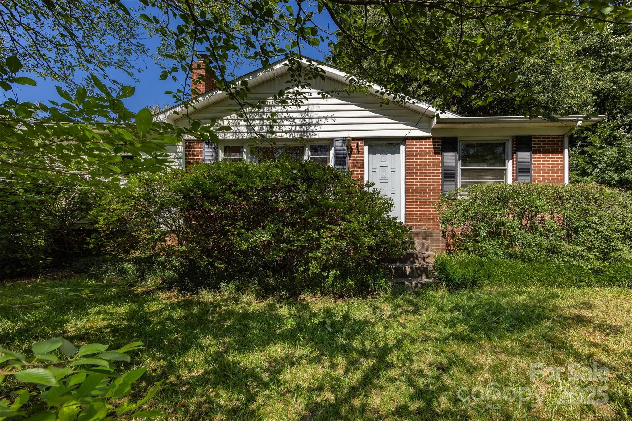 Single Family Residence at 2001 Mcdonald Drive, Charlotte, photo 27 of 27