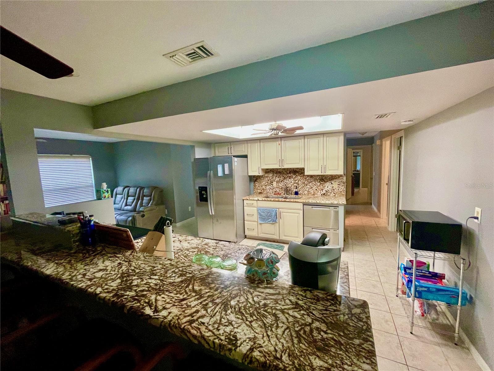 Single Family Residence at 490 S MINSTREL AVE, INVERNESS, photo 5 of 30