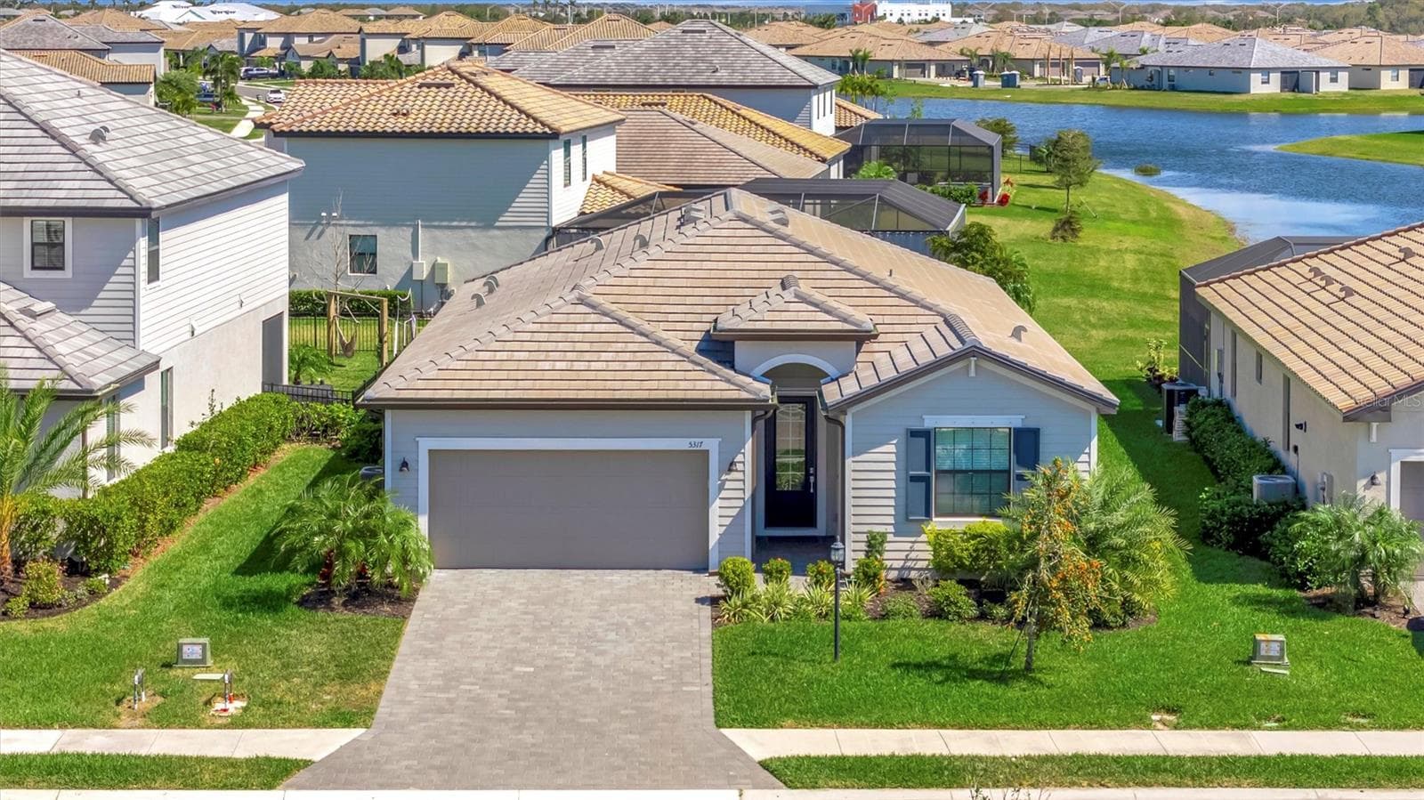 Single Family Residence at 5317 CORAL REEF WAY, BRADENTON, photo 2 of 67