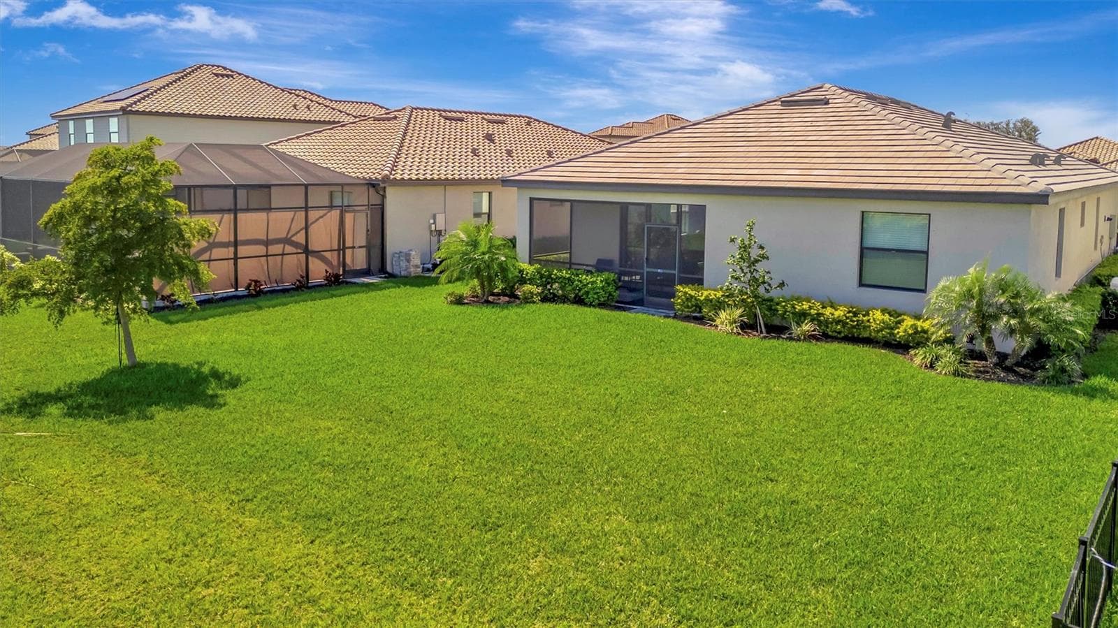 Single Family Residence at 5317 CORAL REEF WAY, BRADENTON, photo 3 of 67