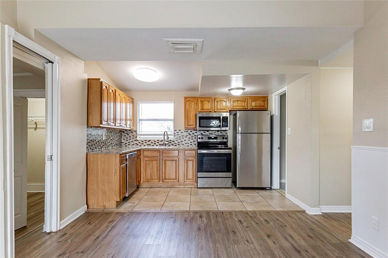 Single Family Residence at 7216 E EMMA ST, TAMPA, photo 2 of 21