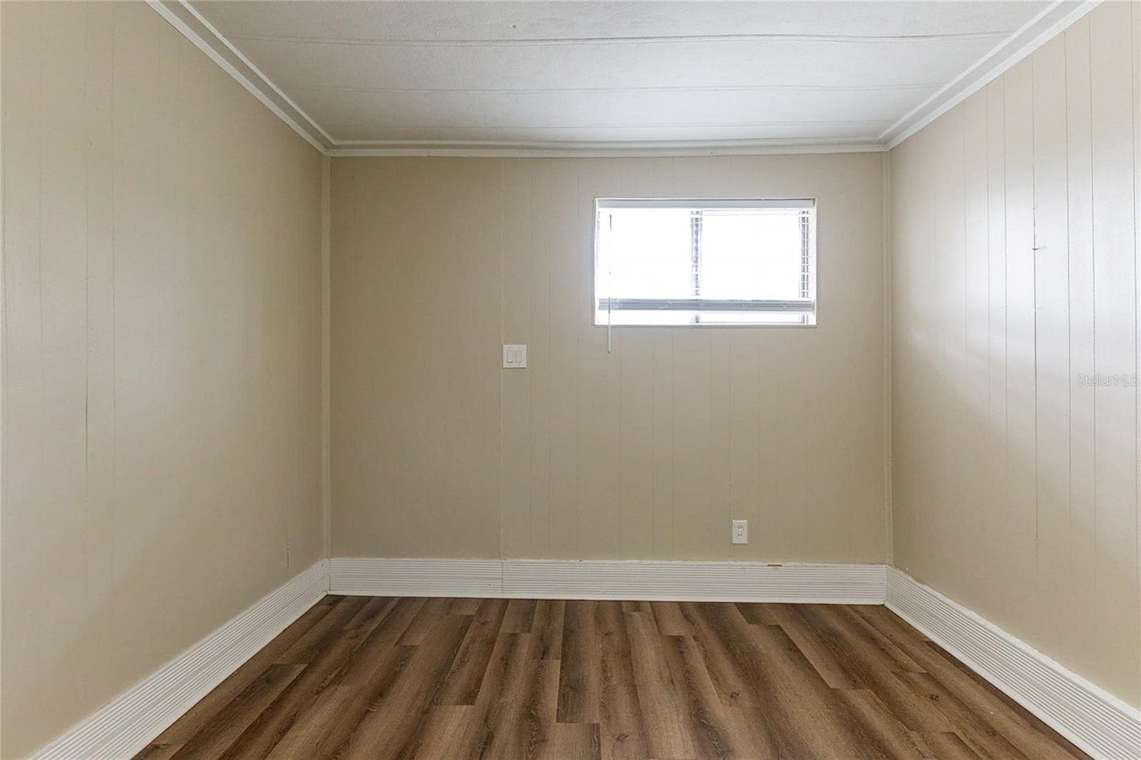 Single Family Residence at 7216 E EMMA ST, TAMPA, photo 6 of 21