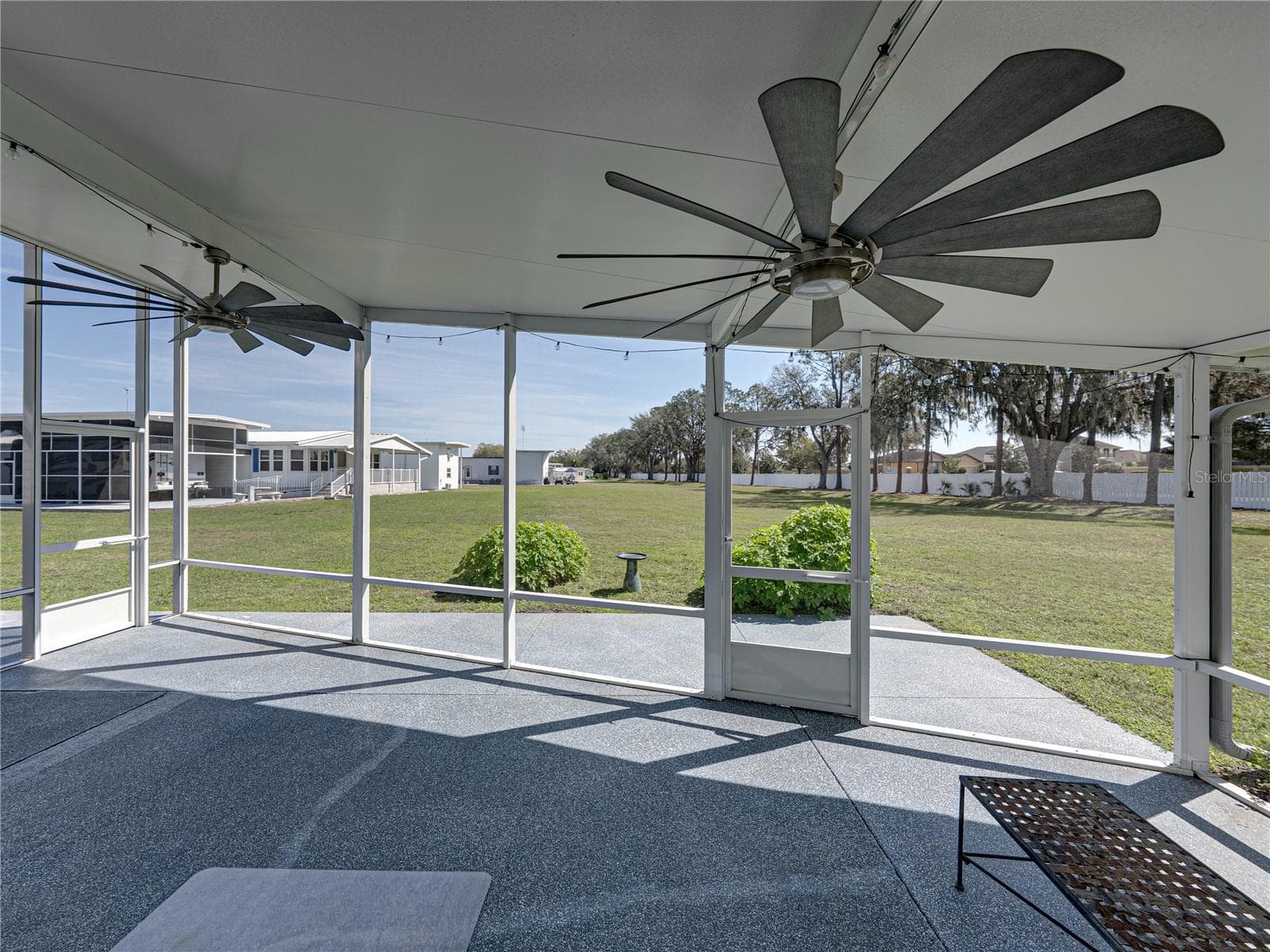 Manufactured Home at 8925 SOUTHSHORE CT, POLK CITY, photo 36 of 88