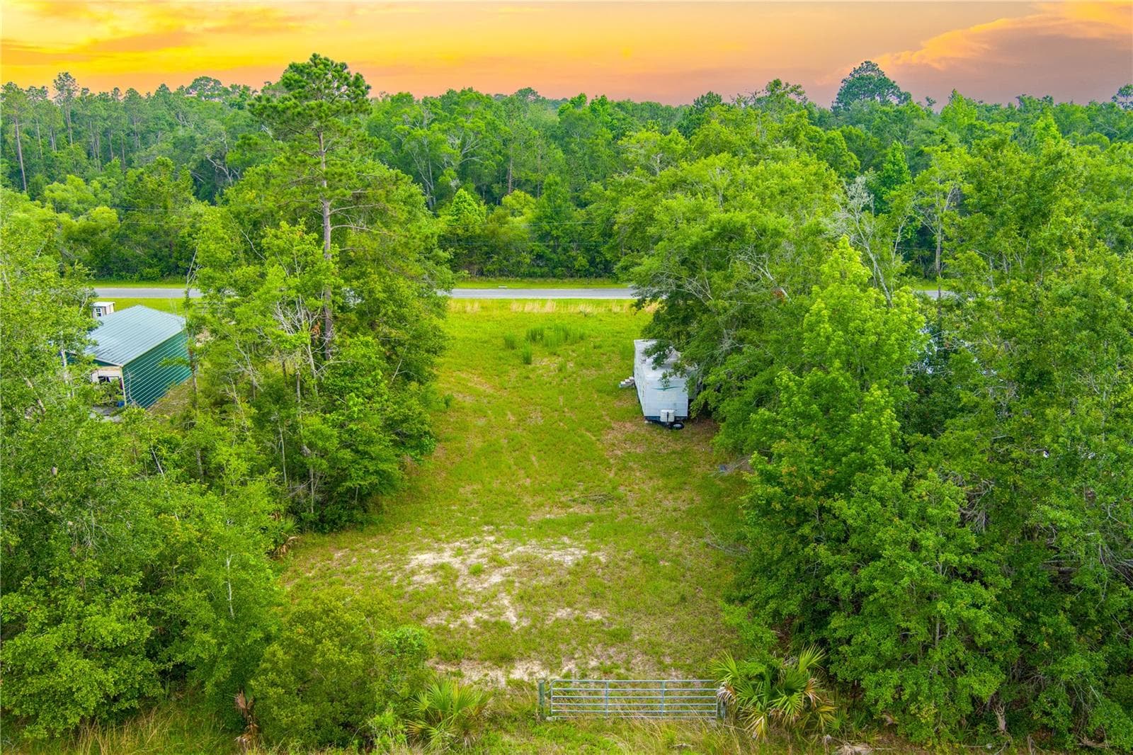 400 COASTAL OAK LN NW