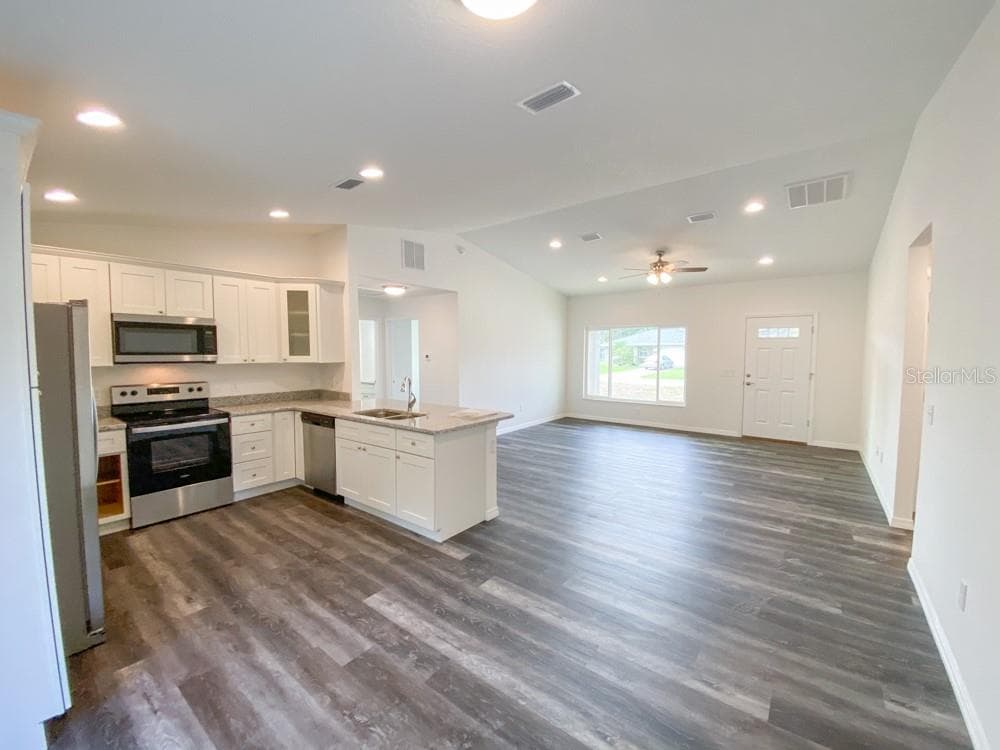Single Family Residence at 30 JUNIPER PASS LN, OCALA, photo 4 of 8
