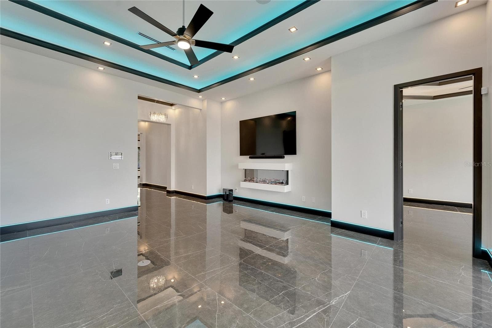 Single Family Residence at 6540 SIMONE SHORES CIR, APOLLO BEACH, photo 14 of 85